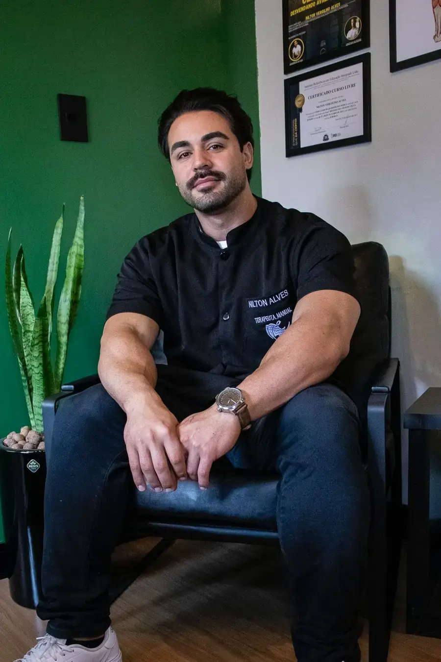 Nilton Alves em atendimento